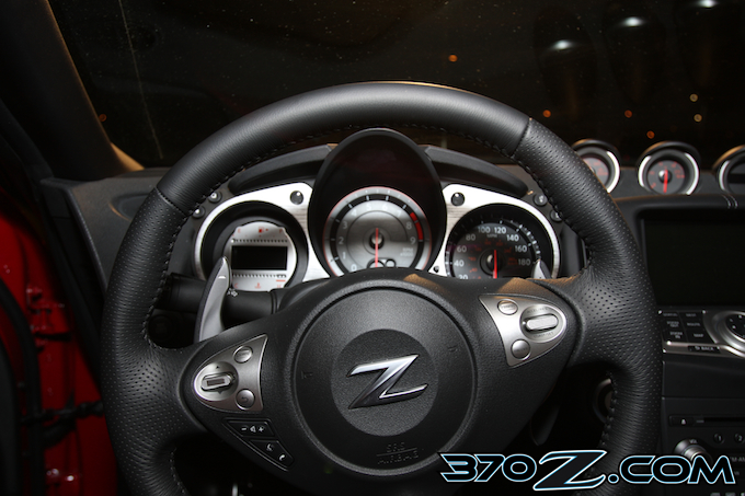 370Z 7-Speed auto paddle shifters